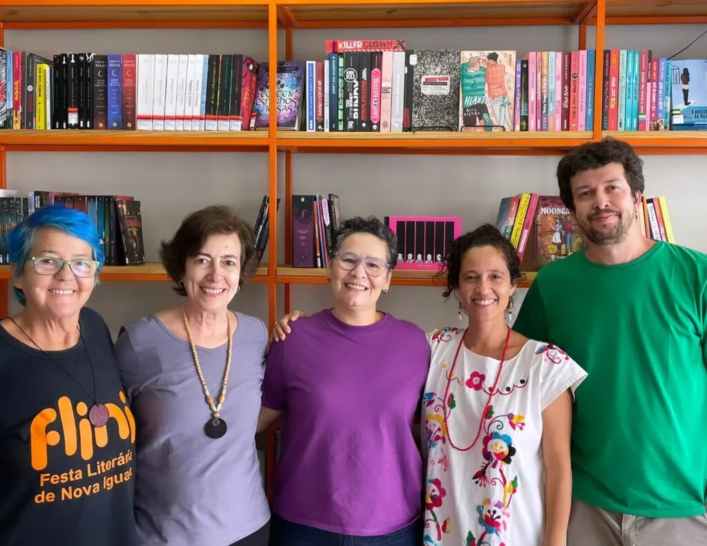 Práticas de Mediação de Leitura e Formação de Leitores 4 equipe pororoca 1 em Pluriverso